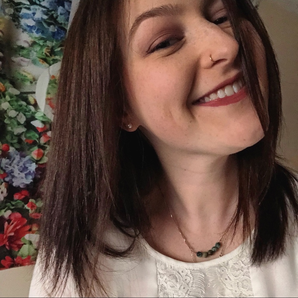 Meet your Posher, Hannah